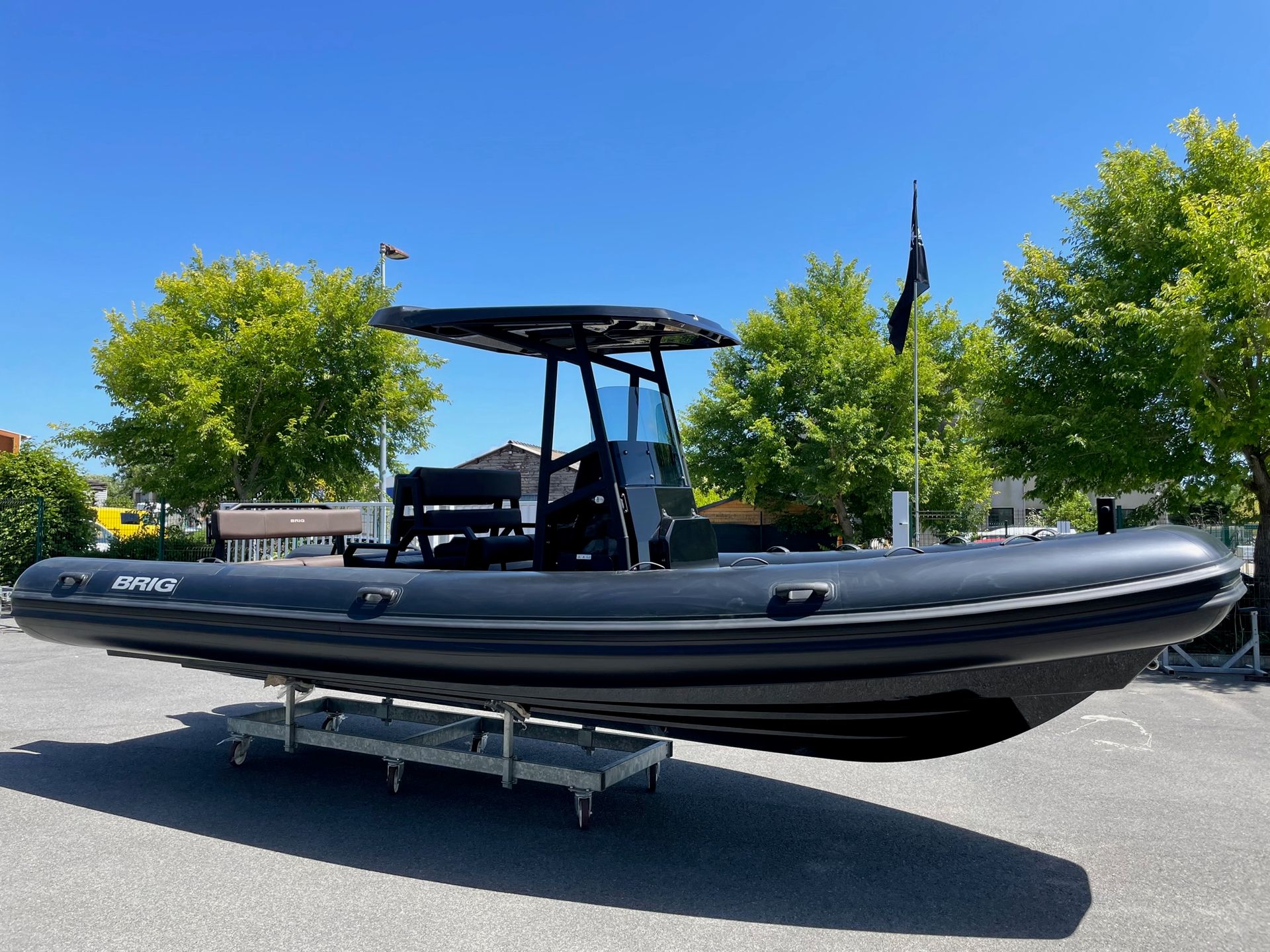 slider 0 Brig Navigator 24